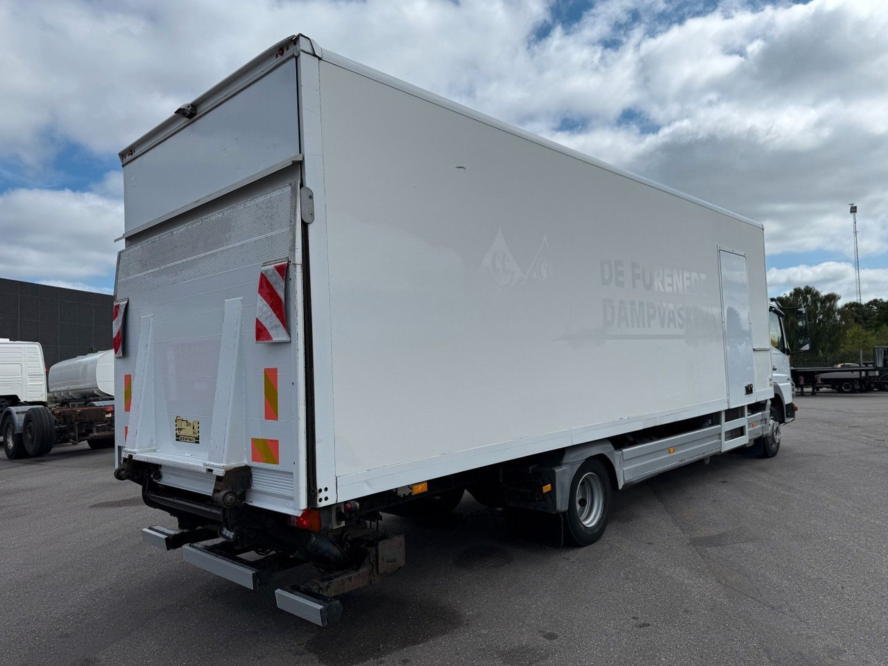 Mercedes-Benz Atego 1218 4x2 Euro 5 8,0 m. koffer - Skapbil: bilde 3 Mercedes-Benz Atego 1218 4x2 Euro 5 8,0 m. koffer - Skapbil: bilde 3