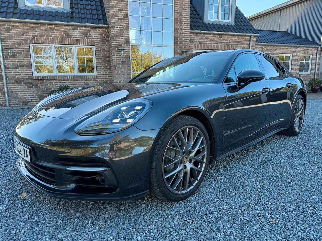 Porsche Panamera 4 S Diesel - Sedan: bilde 1 Porsche Panamera 4 S Diesel - Sedan: bilde 1