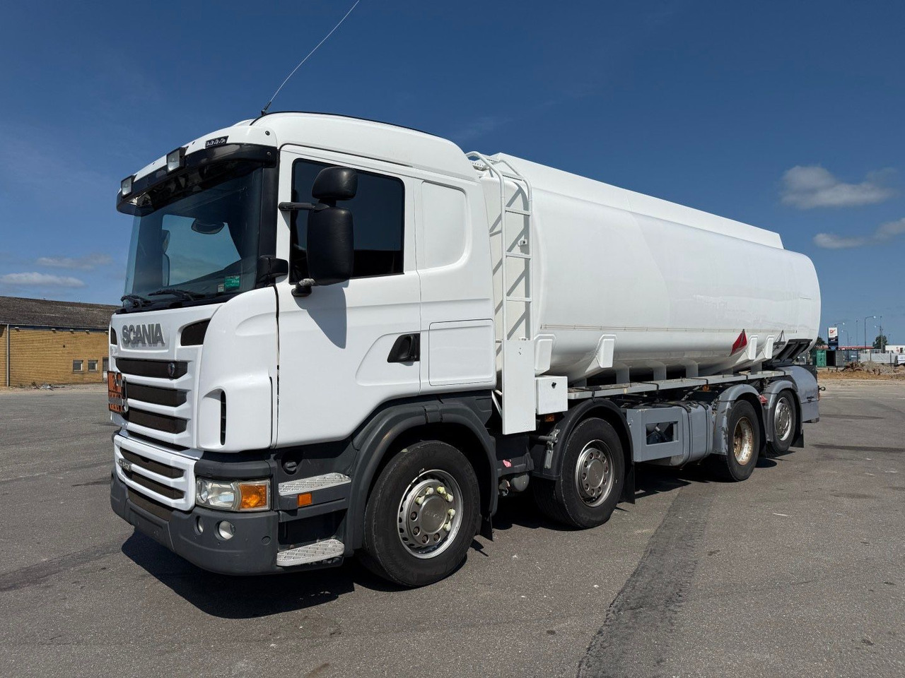 Scania G480 8x2*6 24.000 L / 5 compartments / ADR Tank - Tankbil: bilde 1 Scania G480 8x2*6 24.000 L / 5 compartments / ADR Tank - Tankbil: bilde 1