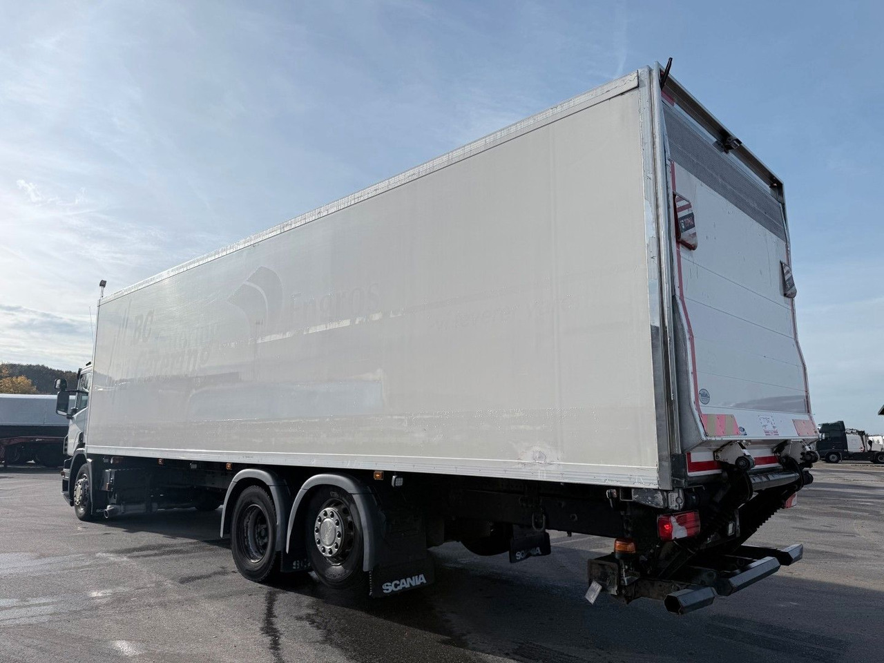 Scania P320 6x2*4 Carrier Supra 1250 Mt 9.80 m Kühl - Lastebil med kjøl: bilde 4 Scania P320 6x2*4 Carrier Supra 1250 Mt 9.80 m Kühl - Lastebil med kjøl: bilde 4