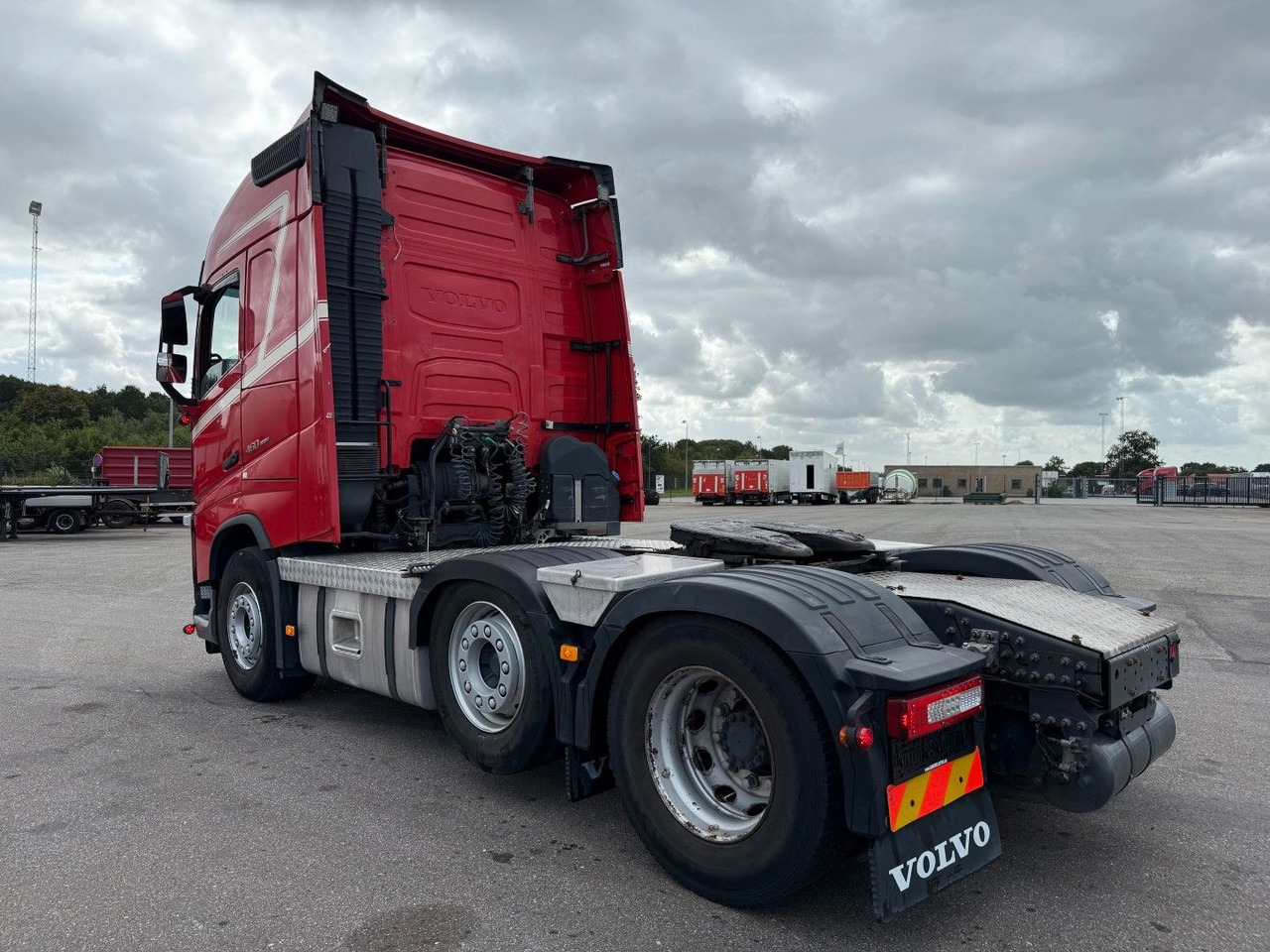 Volvo FH 460 6x2 Globetrotter Euro 6 - Trekkvogn: bilde 4 Volvo FH 460 6x2 Globetrotter Euro 6 - Trekkvogn: bilde 4