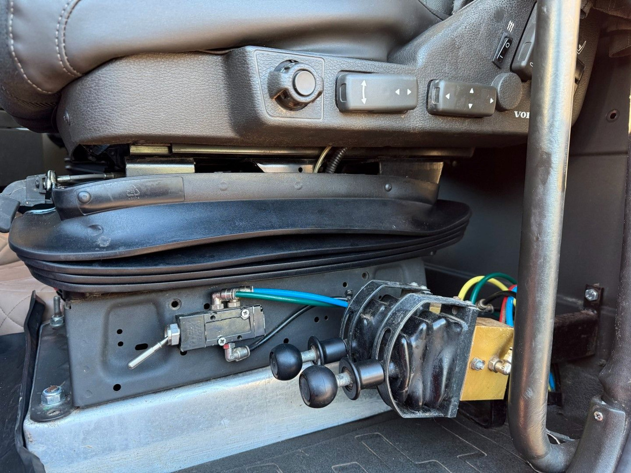 Kranbil Volvo FH 500 8x2*6 Tipper / Kran / Crane / HMF 2120: bilde 13