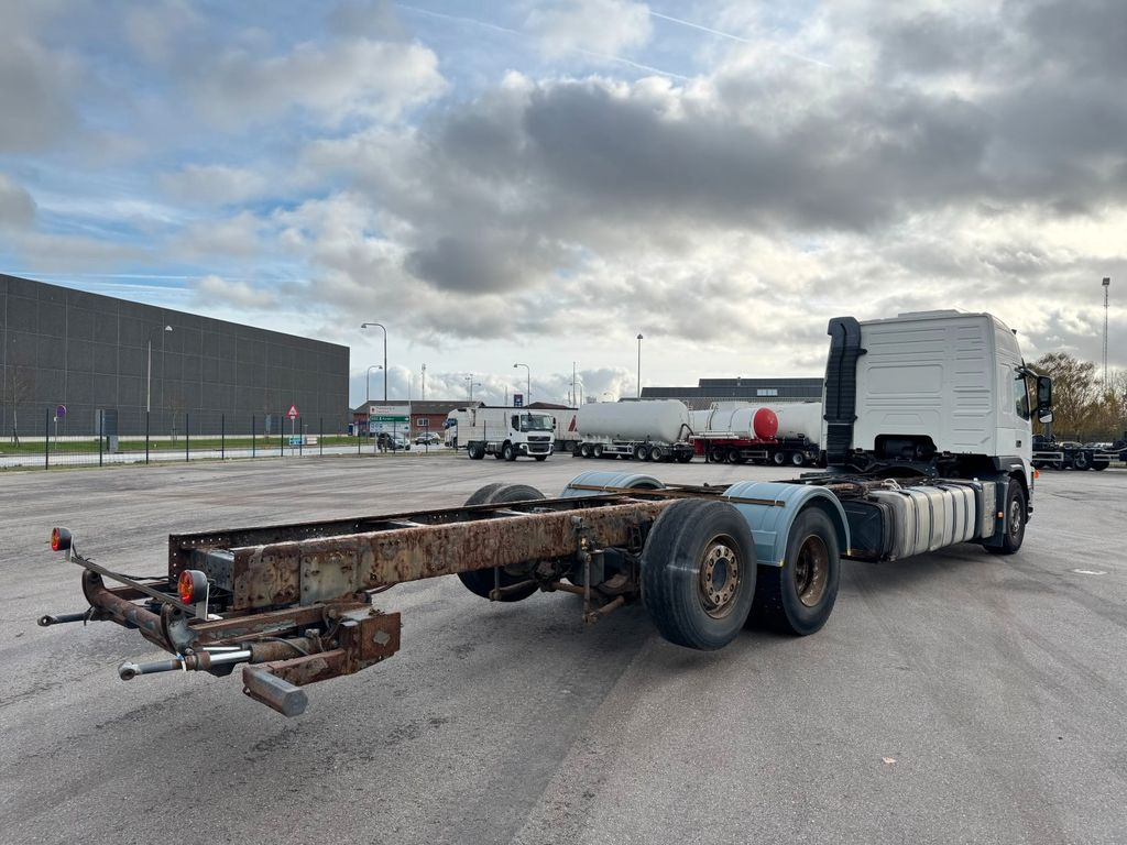 Volvo FM340 6x2 Globetrotter Chassis / Fahrgestell - Chassis lastebil: bilde 3 Volvo FM340 6x2 Globetrotter Chassis / Fahrgestell - Chassis lastebil: bilde 3