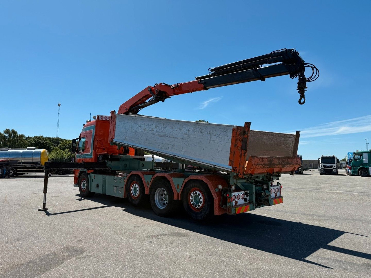 Volvo FM500 8x2*6 Crane HMF 2620 K5 Pendel Tipper - Kranbil: bilde 4 Volvo FM500 8x2*6 Crane HMF 2620 K5 Pendel Tipper - Kranbil: bilde 4