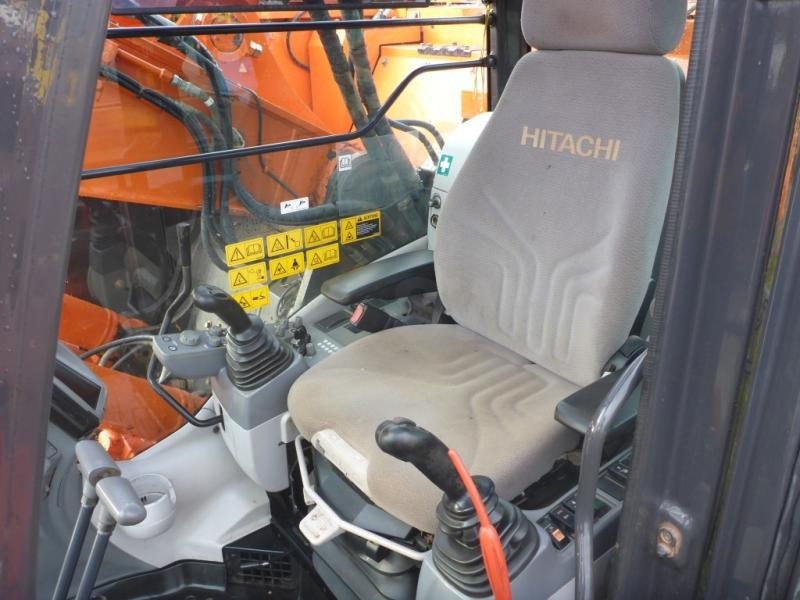 Hitachi ZX225USLC-5B - Beltegraver: bilde 4 Hitachi ZX225USLC-5B - Beltegraver: bilde 4
