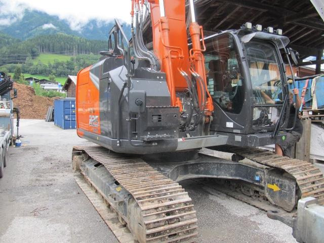 Hitachi ZX225USRLC 7 - Beltegraver: bilde 3 Hitachi ZX225USRLC 7 - Beltegraver: bilde 3