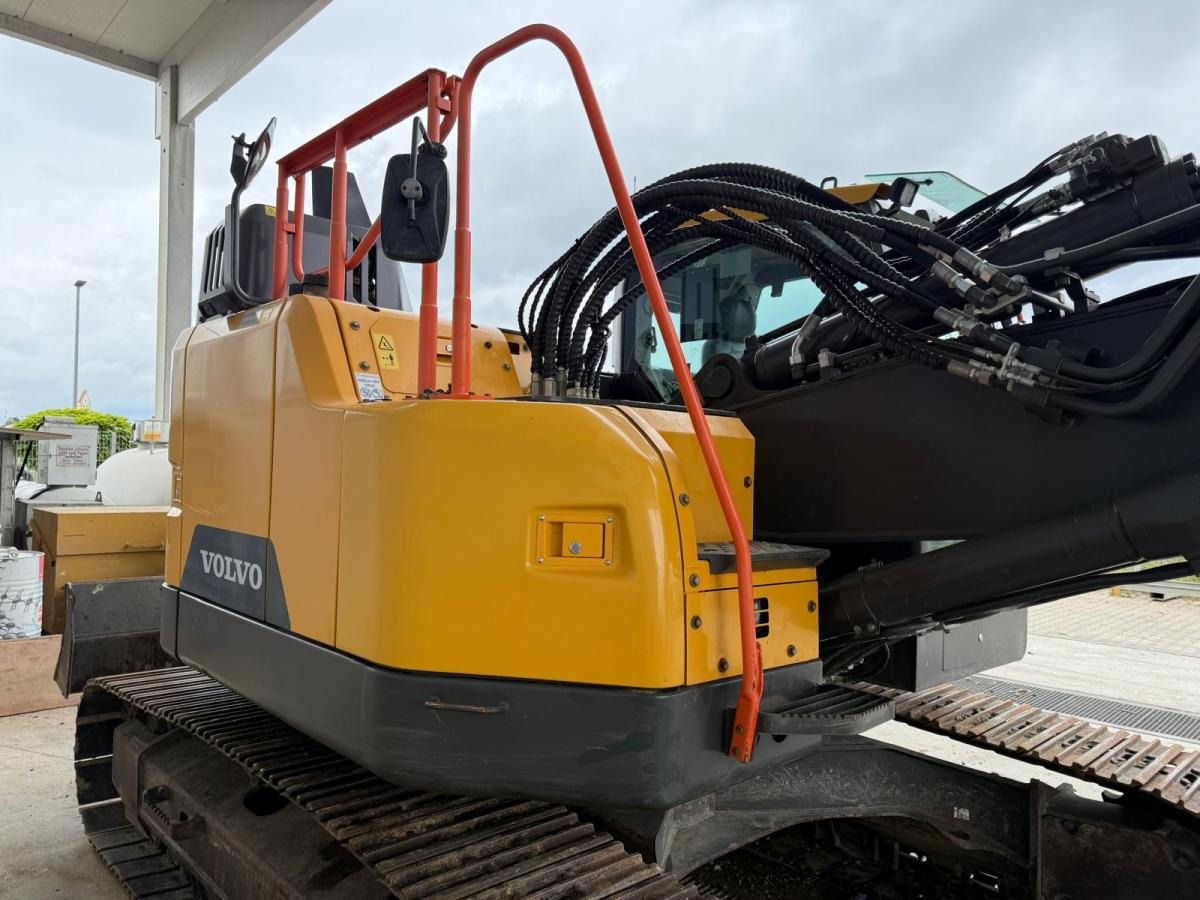 Volvo ECR235EL - Beltegraver: bilde 4 Volvo ECR235EL - Beltegraver: bilde 4