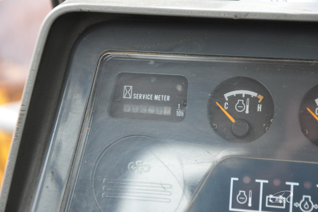 Bulldozer Komatsu D 155 AX: bilde 16 Bulldozer Komatsu D 155 AX: bilde 16