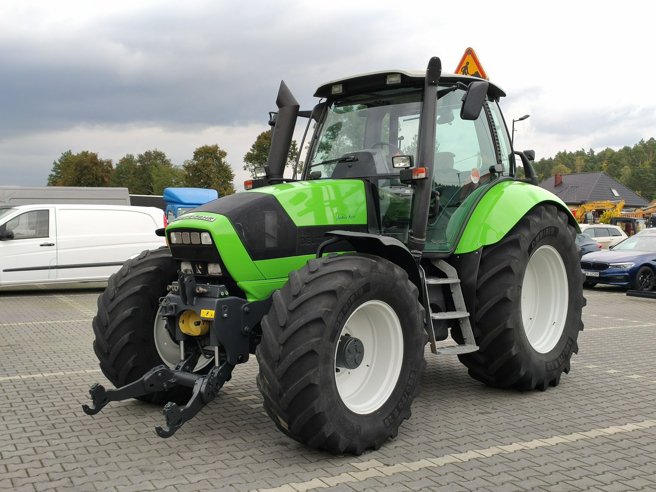 Deutz Fahr Agrotron M620 4x4 Przedni Tuz Wałek W.O.M Wyjścia do Przyczepy - Traktor: bilde 1 Deutz Fahr Agrotron M620 4x4 Przedni Tuz Wałek W.O.M Wyjścia do Przyczepy - Traktor: bilde 1