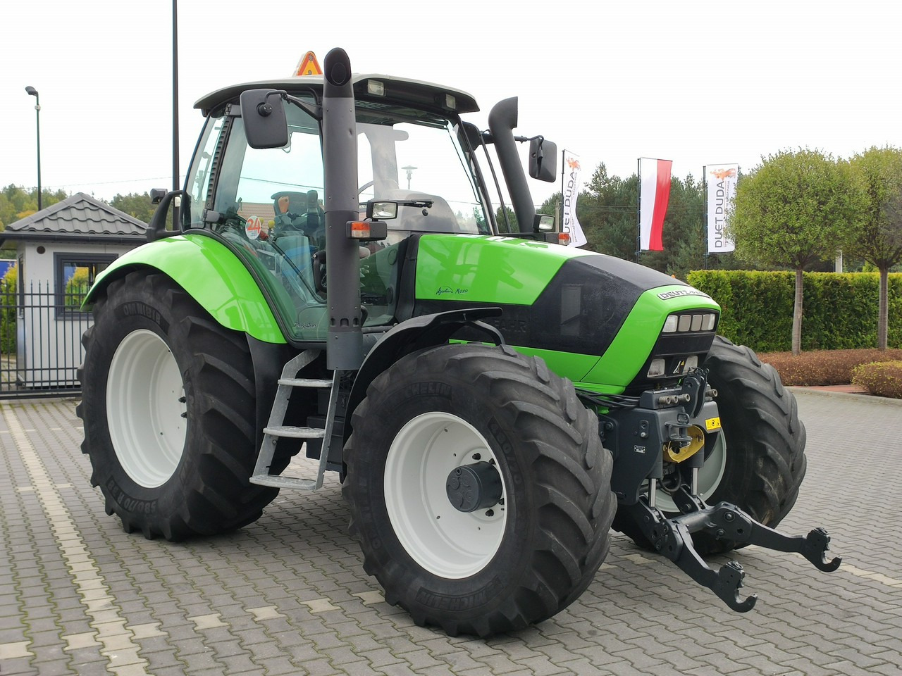 Deutz Fahr Agrotron M620 4x4 Przedni Tuz Wałek W.O.M Wyjścia do Przyczepy - Traktor: bilde 2 Deutz Fahr Agrotron M620 4x4 Przedni Tuz Wałek W.O.M Wyjścia do Przyczepy - Traktor: bilde 2