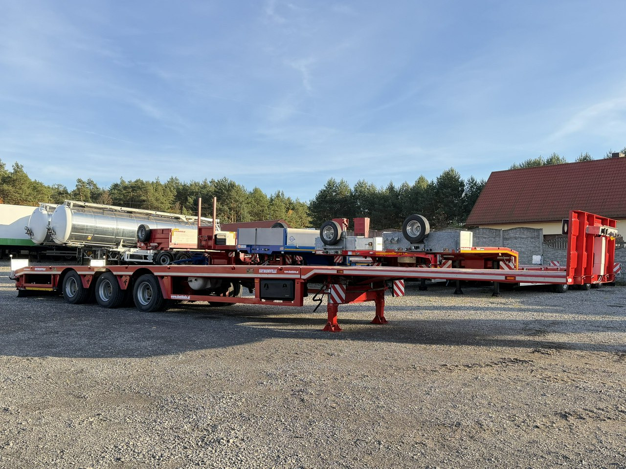 Faymonville Niskopodłogowa Telemega Rozciągana 7m 3-Osiowa Oś skrętna - Lavloader semitrailer: bilde 2 Faymonville Niskopodłogowa Telemega Rozciągana 7m 3-Osiowa Oś skrętna - Lavloader semitrailer: bilde 2
