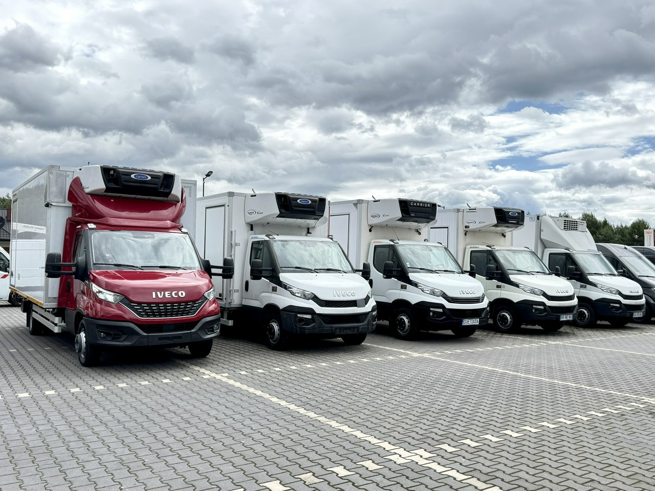 Iveco Daily 72C18 Mroźnia Ściana Grodziowa Podwójny Parownik - Kjølebil: bilde 1 Iveco Daily 72C18 Mroźnia Ściana Grodziowa Podwójny Parownik - Kjølebil: bilde 1