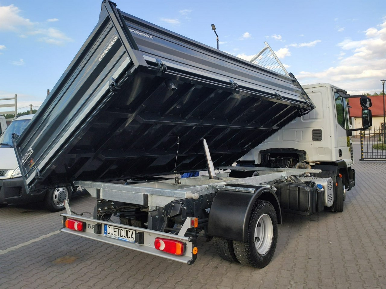 Iveco Eurocargo 80EL18 E5 Super Stan UNIKAT !!! - Tippbil: bilde 4 Iveco Eurocargo 80EL18 E5 Super Stan UNIKAT !!! - Tippbil: bilde 4