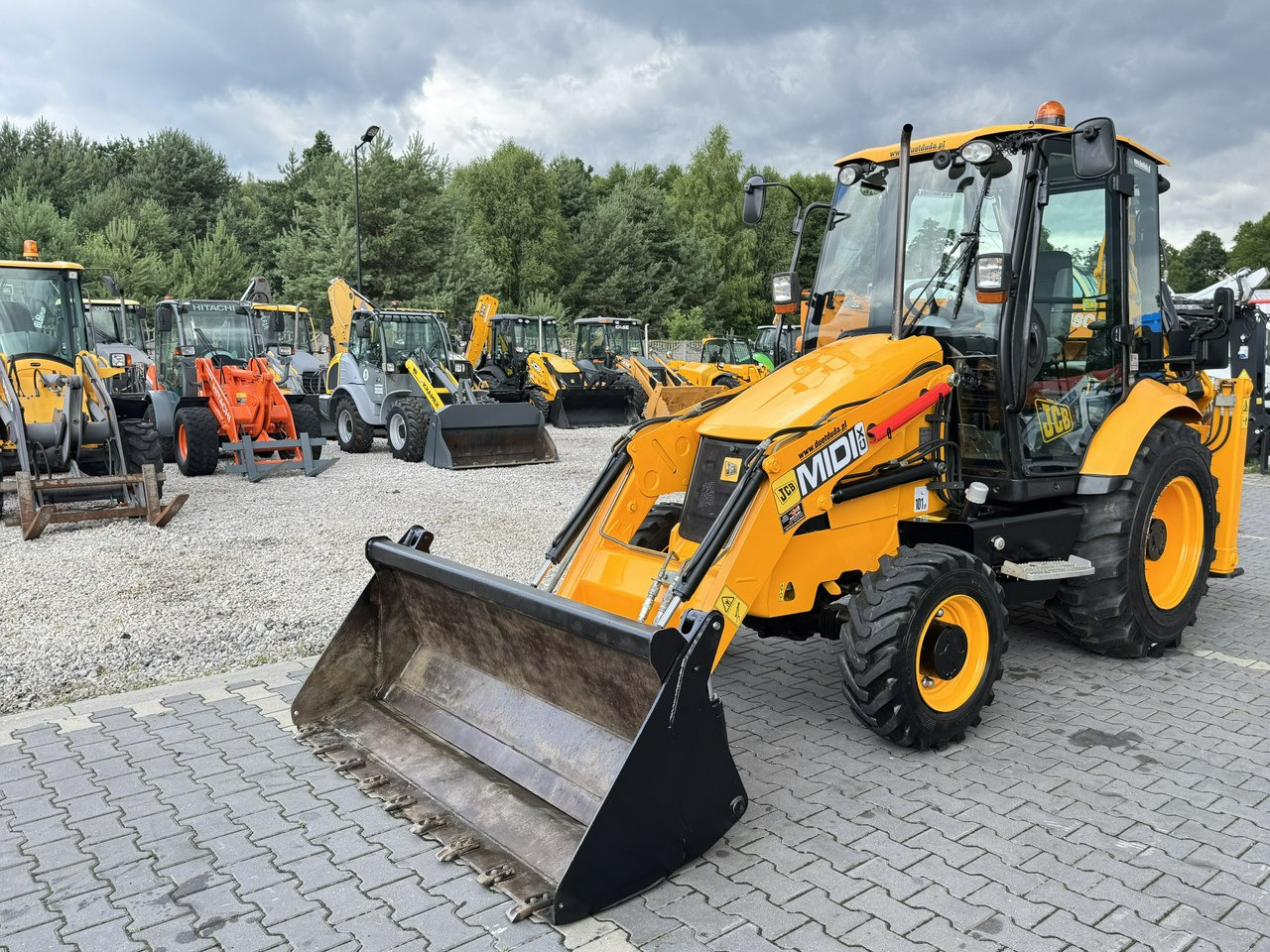 JCB MIDI CX Szybkozłącze Nowe Opony bez luzów i wycieków Super Stan - Traktorgraver: bilde 1 JCB MIDI CX Szybkozłącze Nowe Opony bez luzów i wycieków Super Stan - Traktorgraver: bilde 1