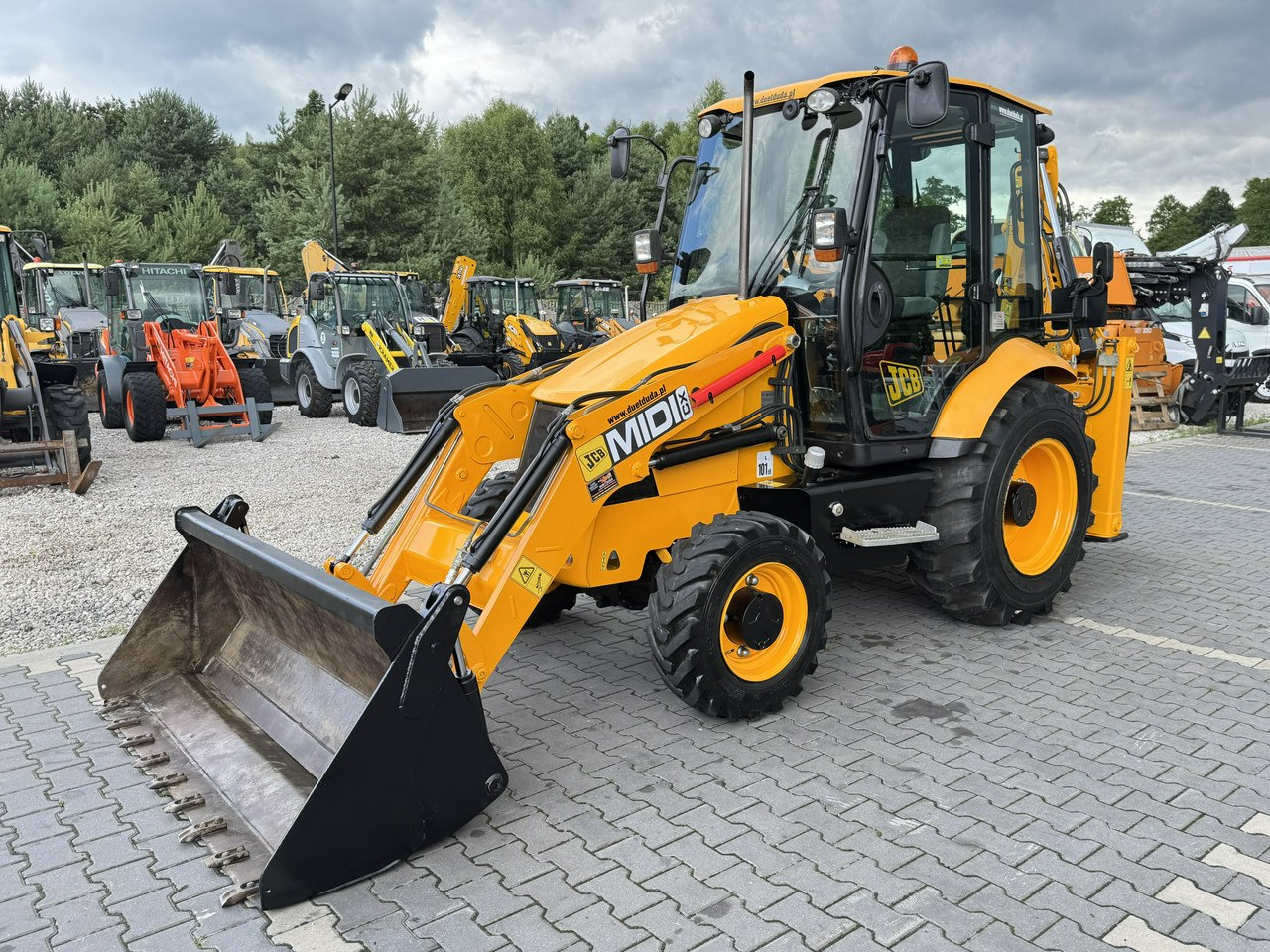 JCB MIDI CX Szybkozłącze Nowe Opony bez luzów i wycieków Super Stan - Traktorgraver: bilde 4 JCB MIDI CX Szybkozłącze Nowe Opony bez luzów i wycieków Super Stan - Traktorgraver: bilde 4