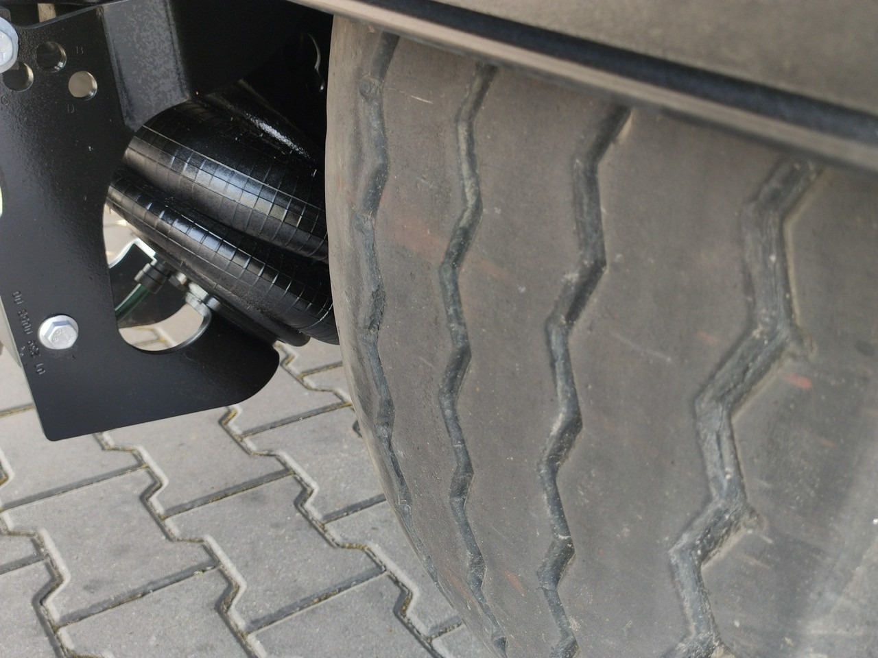 Gardintrailer Kogel Coil mulda 3 Osie SAF Dach i Boki Zsuwane: bilde 18 Gardintrailer Kogel Coil mulda 3 Osie SAF Dach i Boki Zsuwane: bilde 18