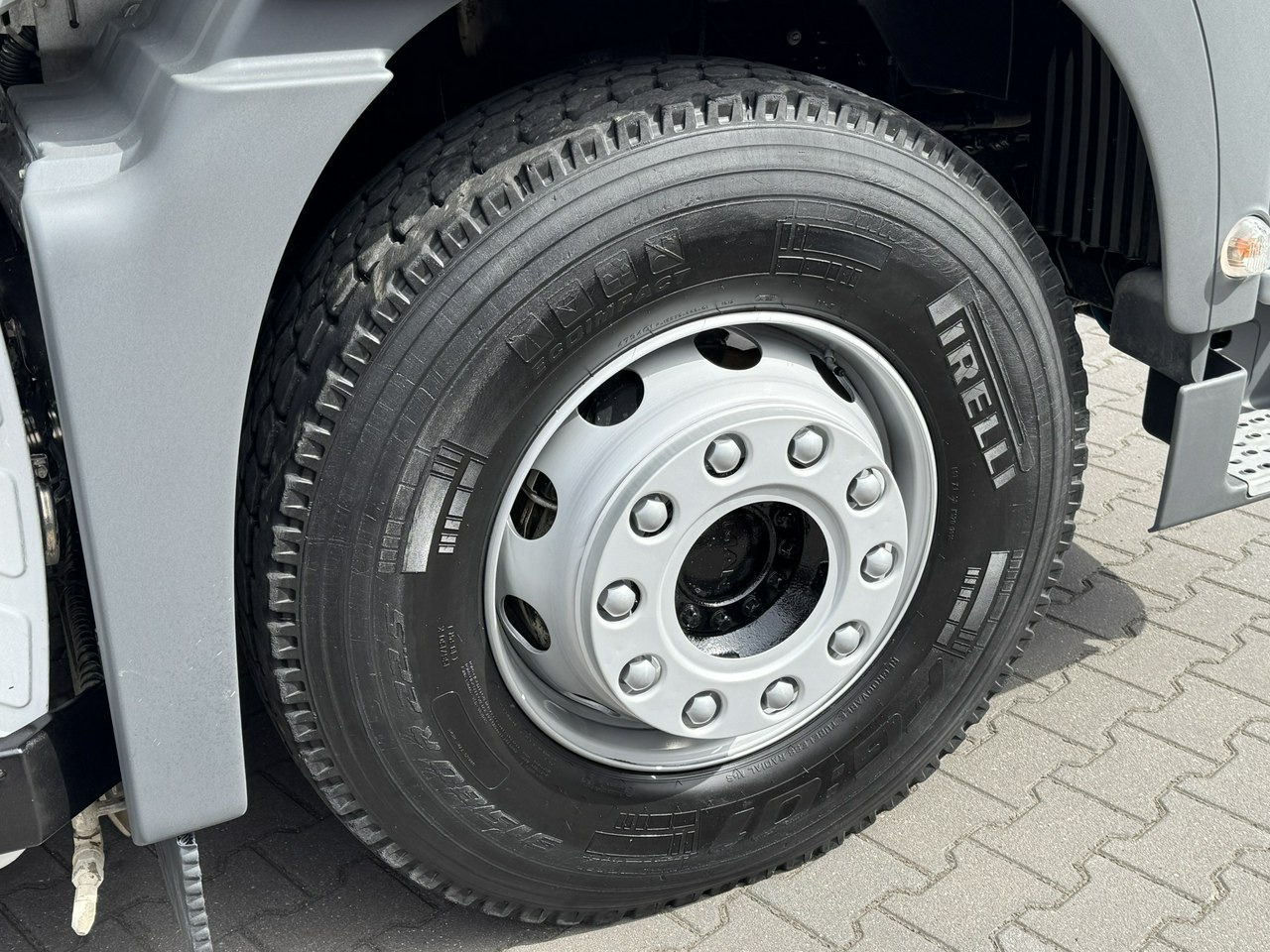 Feiebil MAN TGS 18.320 E5 BUCHER OPTIFANT 8000 Zamiatarka Uliczna Euro 6: bilde 9