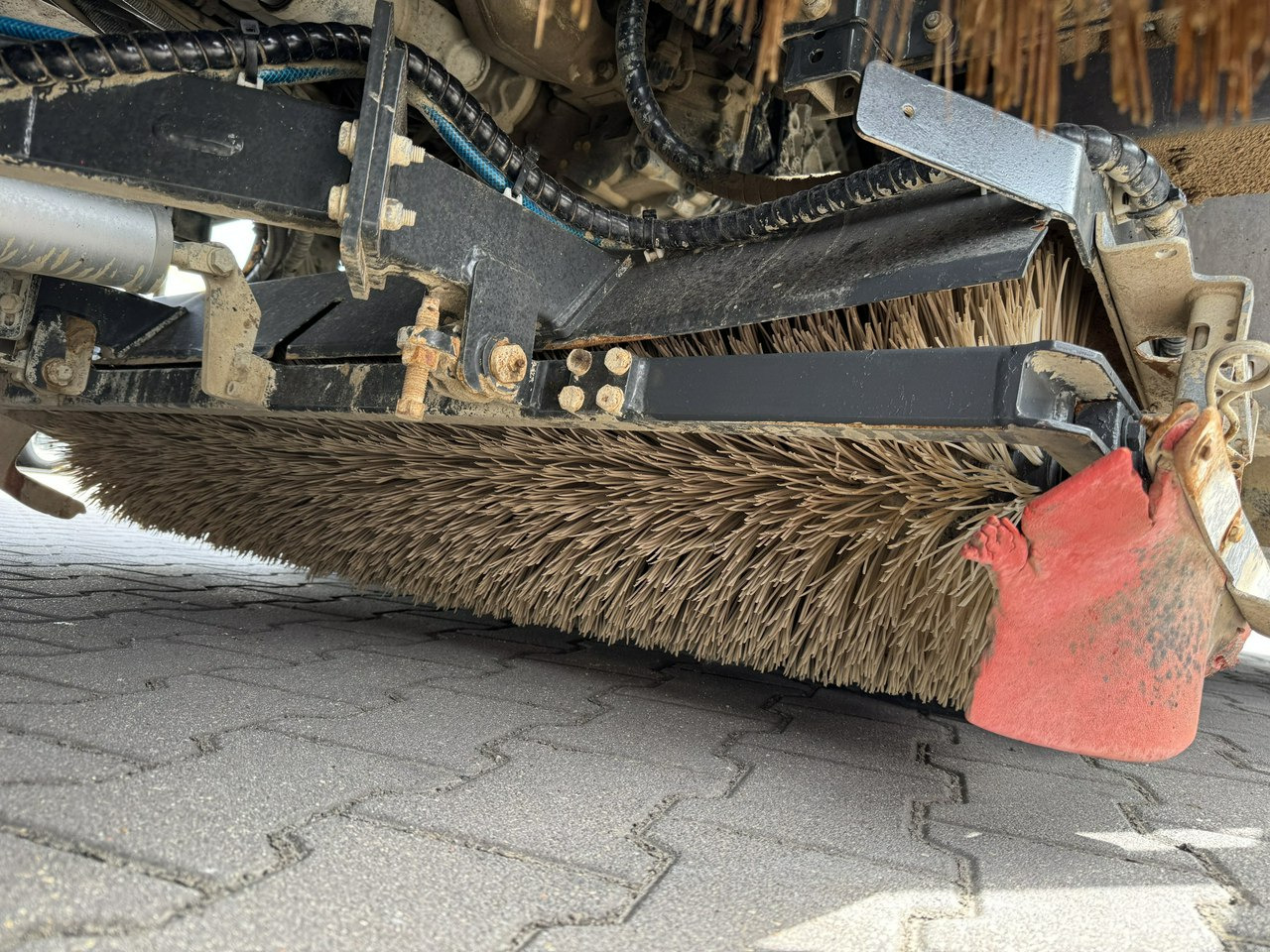 Feiebil MAN TGS 18.320 E5 BUCHER OPTIFANT 8000 Zamiatarka Uliczna Euro 6: bilde 19