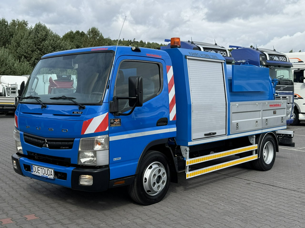 Mitsubishi Canter 7C18 3.0/150 KM Asenizcyjny - Vakuum lastebil: bilde 2 Mitsubishi Canter 7C18 3.0/150 KM Asenizcyjny - Vakuum lastebil: bilde 2