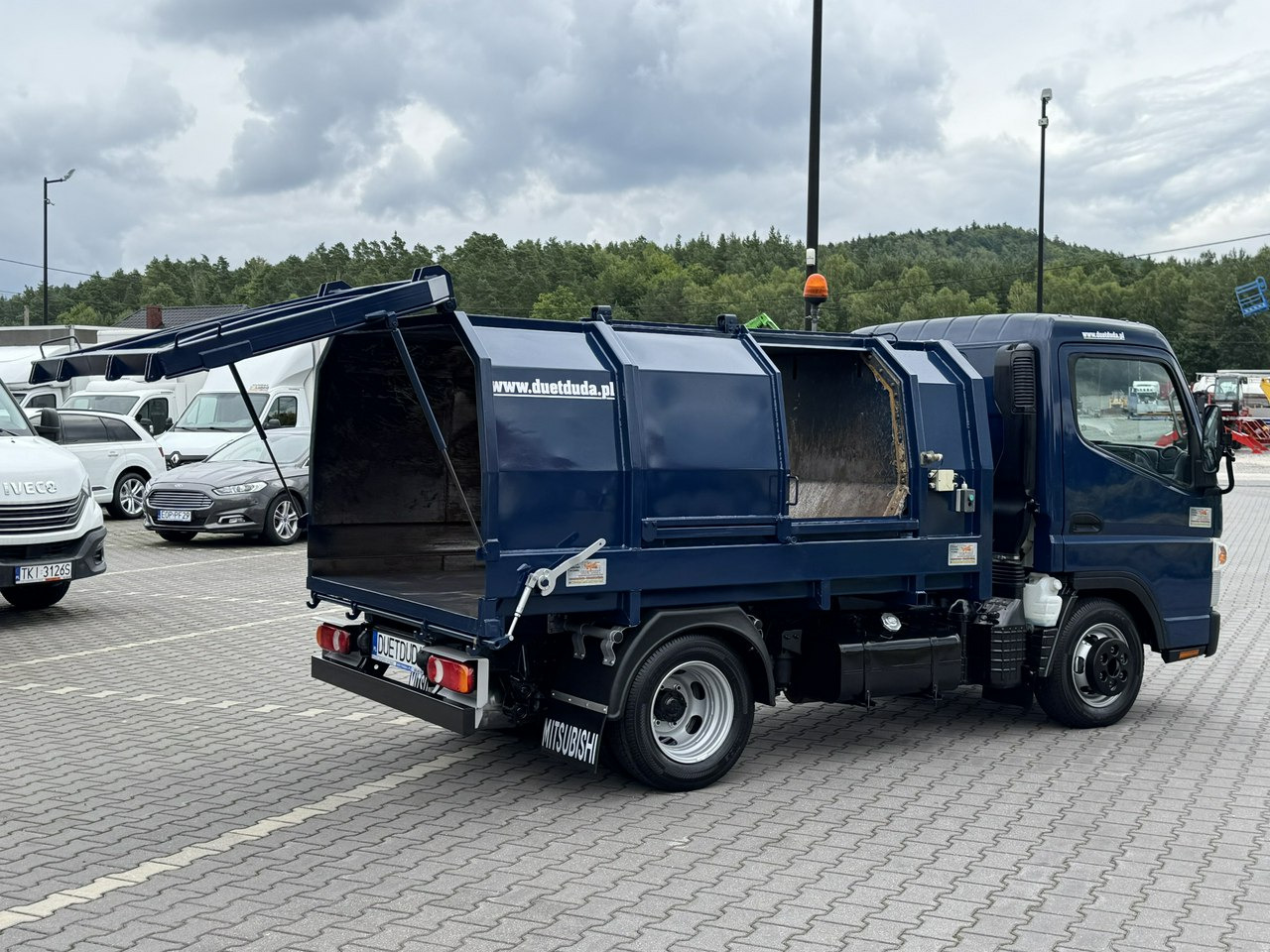 Mitsubishi Canter - Søppelbil: bilde 5 Mitsubishi Canter - Søppelbil: bilde 5