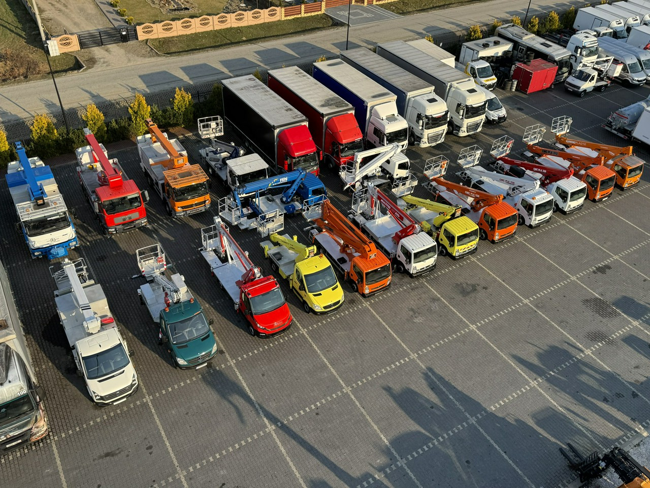 Nissan Zwyżka / Podnośnik Koszowy / 4X4 / CABSTAR / MAXITY / SPRINTER - Billift: bilde 4 Nissan Zwyżka / Podnośnik Koszowy / 4X4 / CABSTAR / MAXITY / SPRINTER - Billift: bilde 4