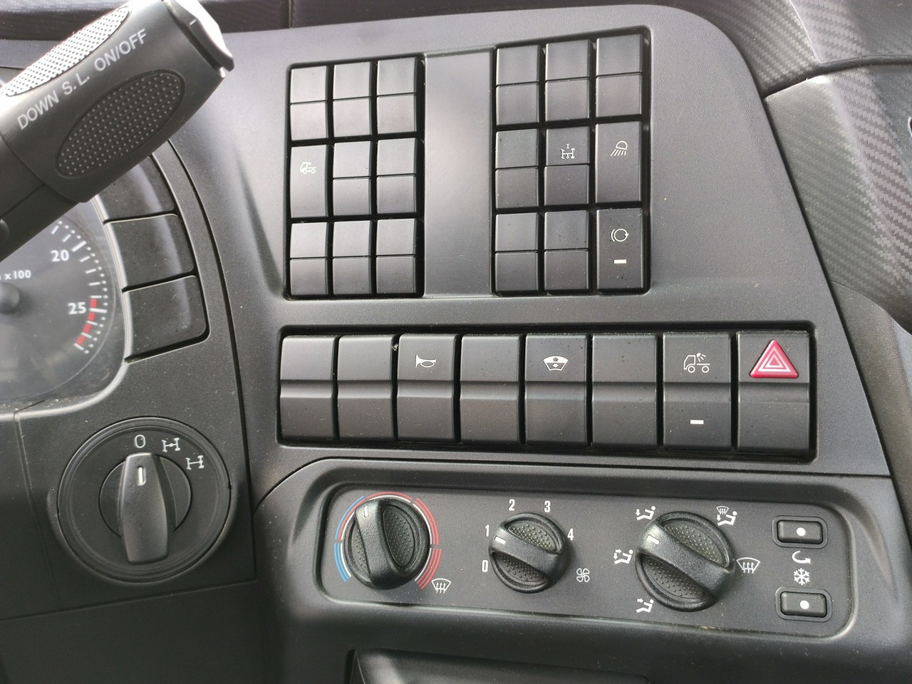 Trekkvogn Iveco Trakker 26.410 6x4 Manual Mały Przebieg tylko-46000km: bilde 25