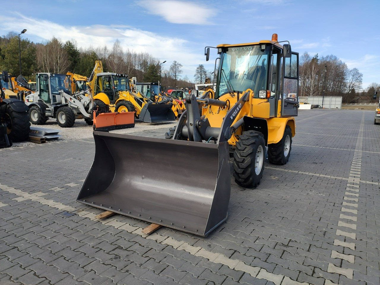 Volvo L30B Pro Unikat Stan Tylko 5380 mth - Hjullaster: bilde 3 Volvo L30B Pro Unikat Stan Tylko 5380 mth - Hjullaster: bilde 3