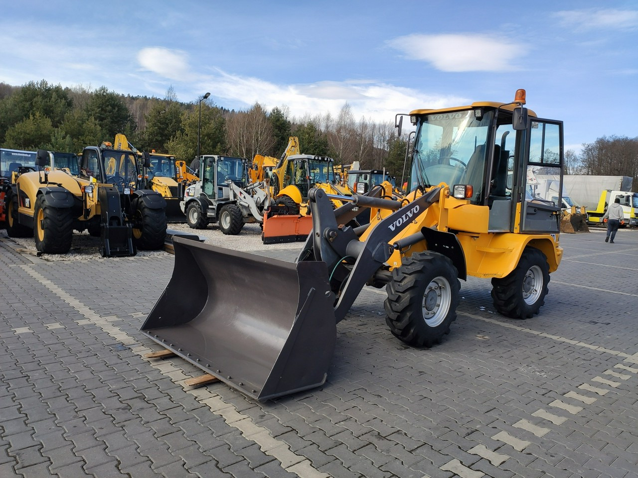 Volvo L30B Pro Unikat Stan Tylko 5380 mth - Hjullaster: bilde 1 Volvo L30B Pro Unikat Stan Tylko 5380 mth - Hjullaster: bilde 1