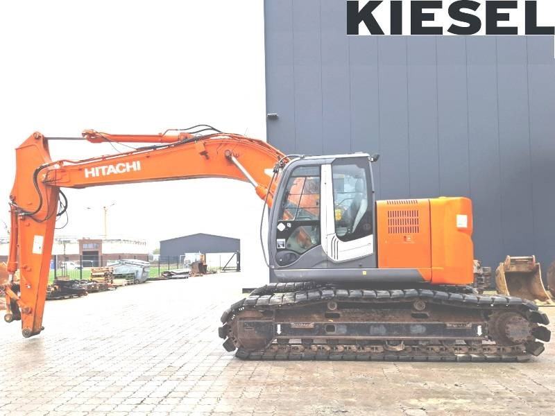 Hitachi ZX 225 USLC-3 - Beltegraver: bilde 1 Hitachi ZX 225 USLC-3 - Beltegraver: bilde 1