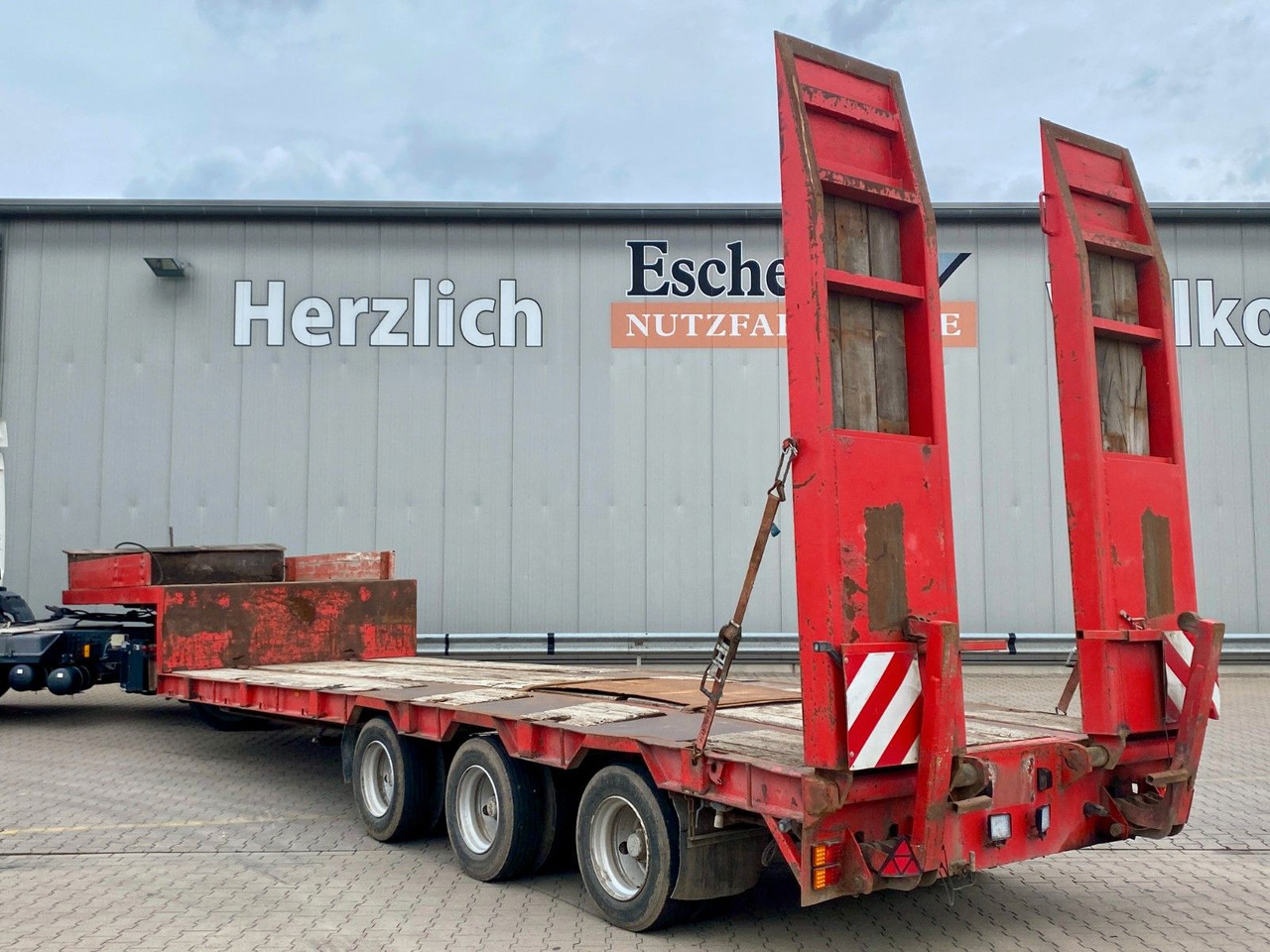 Bunge Tieflader| HU bis 02/2026*hydr. Rampen*Blatt*SAF - Lavloader semitrailer: bilde 3 Bunge Tieflader| HU bis 02/2026*hydr. Rampen*Blatt*SAF - Lavloader semitrailer: bilde 3