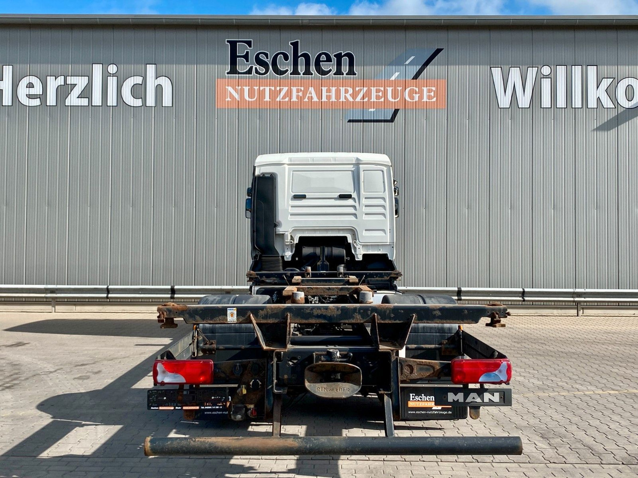 MAN TGA 18.350 LL Fahrschule*Driving school*5 Sitze MAN TGA 18.350 LL Fahrschule*Driving school*5 Sitze - Container-transport/ Vekselflak lastebil: bilde 4 MAN TGA 18.350 LL Fahrschule*Driving school*5 Sitze MAN TGA 18.350 LL Fahrschule*Driving school*5 Sitze - Container-transport/ Vekselflak lastebil: bilde 4