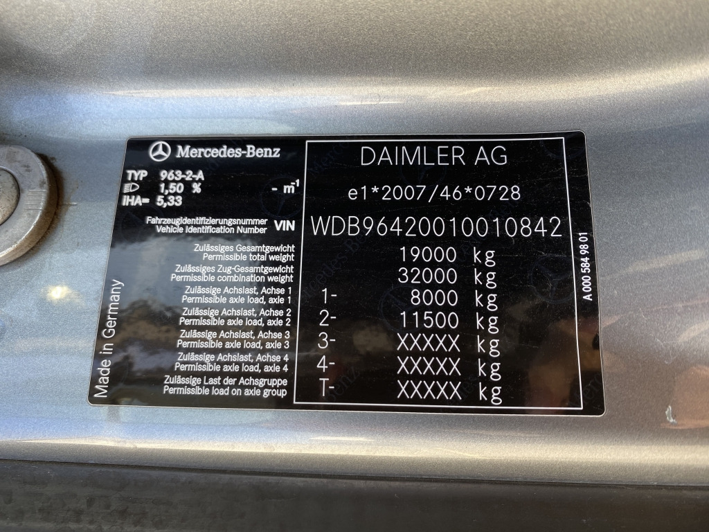 Mercedes-Benz 1832 4x2 / Fassi Kran - Tippbil, Kranbil: bilde 4 Mercedes-Benz 1832 4x2 / Fassi Kran - Tippbil, Kranbil: bilde 4