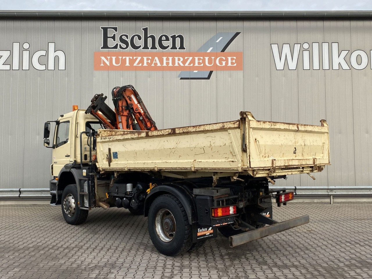 Mercedes-Benz 1833 4x4 Axor | Atlas 105.2-A2*Funk*AHK*3 Sitze - Tippbil, Kranbil: bilde 4 Mercedes-Benz 1833 4x4 Axor | Atlas 105.2-A2*Funk*AHK*3 Sitze - Tippbil, Kranbil: bilde 4