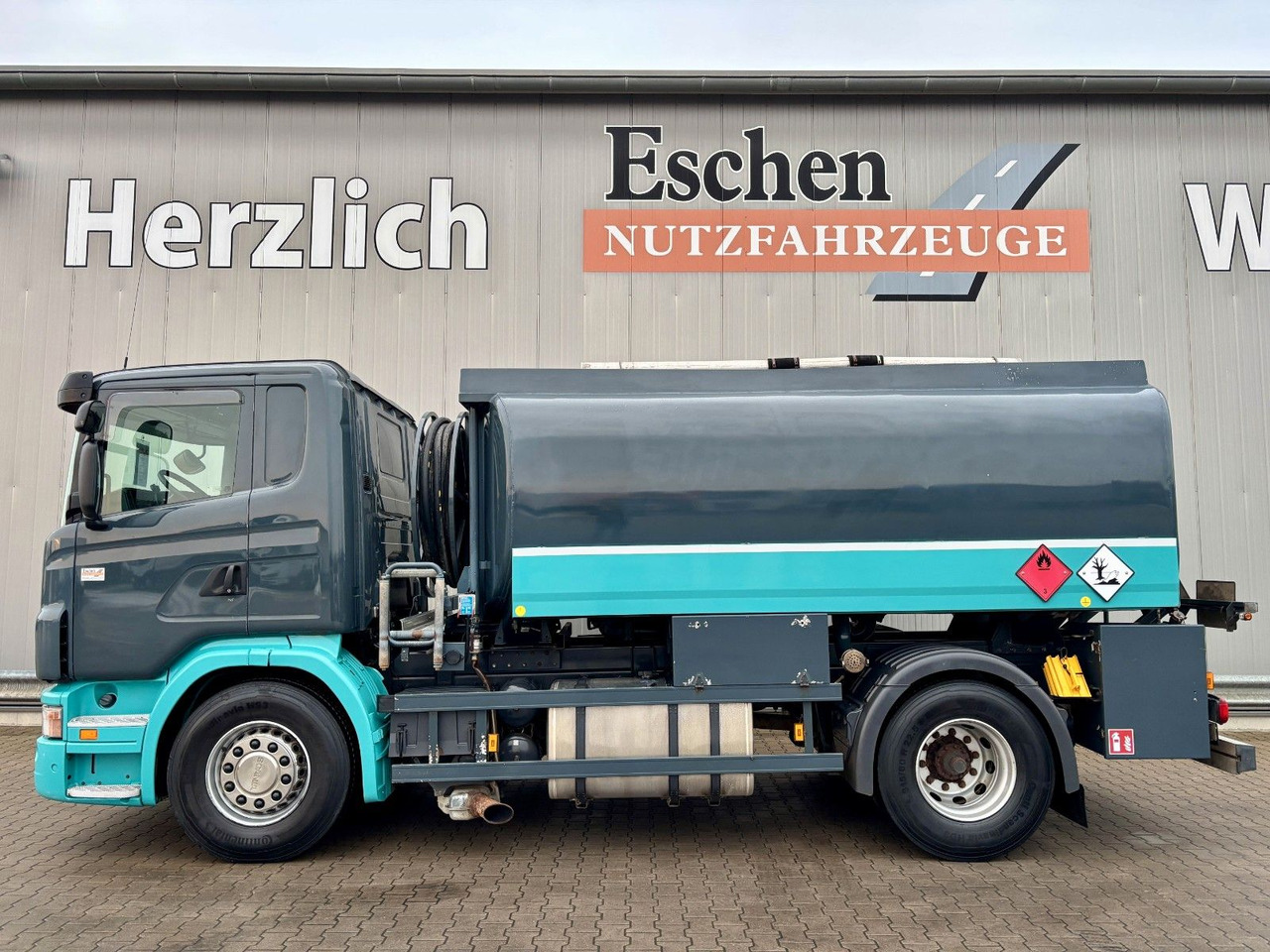 Scania G420 Esterer A3 | 2x Kammern*Oben/Unten*Retarder - Tankbil: bilde 2 Scania G420 Esterer A3 | 2x Kammern*Oben/Unten*Retarder - Tankbil: bilde 2