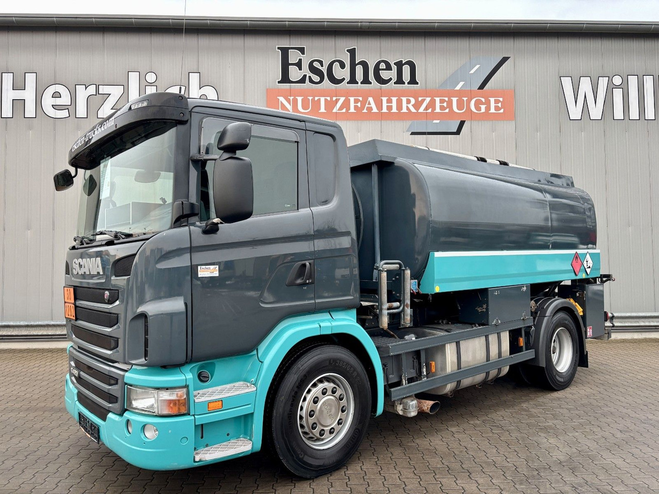 Scania G420 Esterer A3 | 2x Kammern*Oben/Unten*Retarder - Tankbil: bilde 1 Scania G420 Esterer A3 | 2x Kammern*Oben/Unten*Retarder - Tankbil: bilde 1