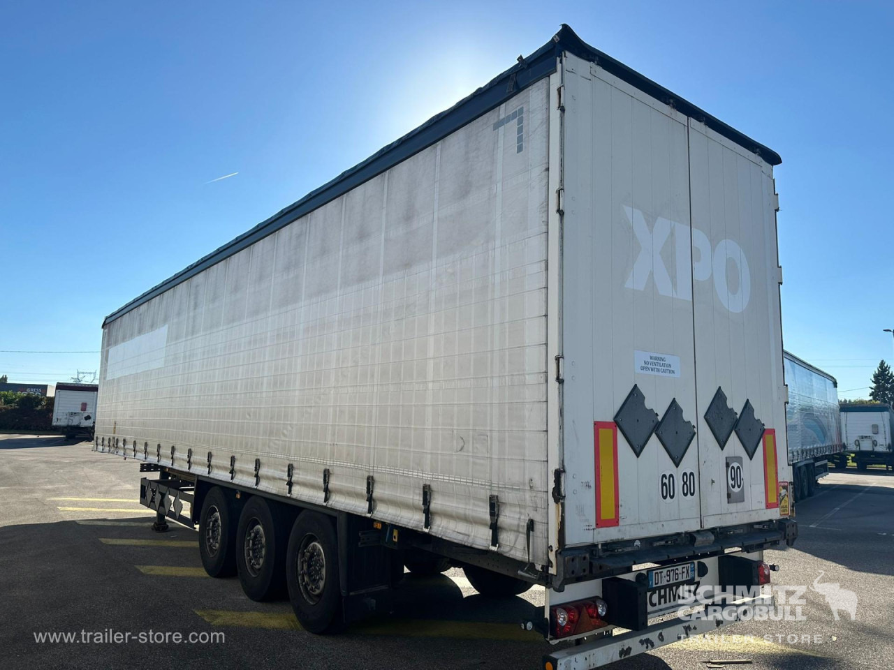 SCHMITZ Curtainsider Standard - Gardintrailer: bilde 2 SCHMITZ Curtainsider Standard - Gardintrailer: bilde 2