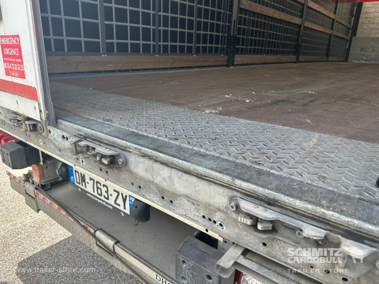 SCHMITZ Curtainsider Standard - Gardintrailer: bilde 4 SCHMITZ Curtainsider Standard - Gardintrailer: bilde 4