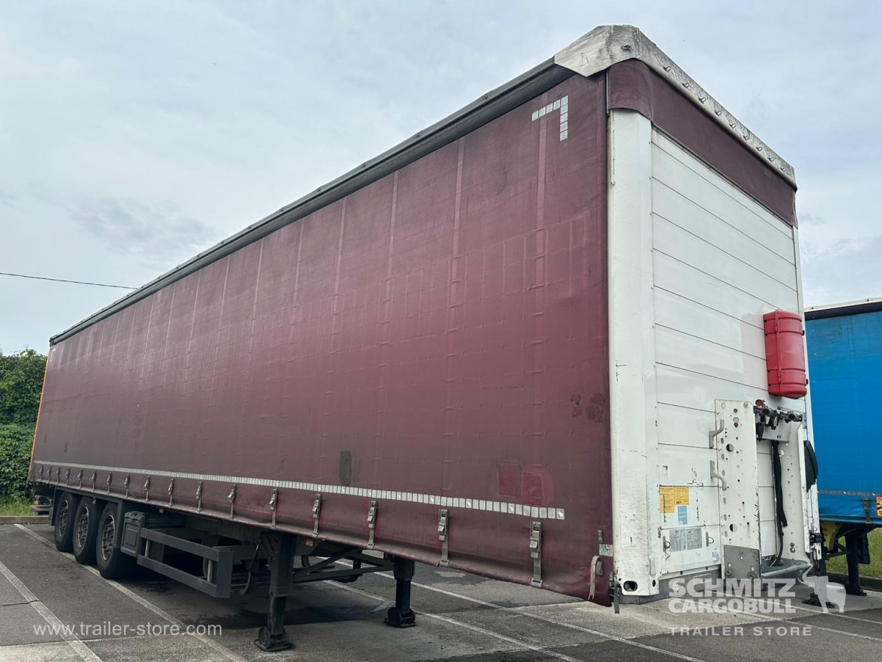 SCHMITZ Curtainsider Standard Taillift - Gardintrailer: bilde 1 SCHMITZ Curtainsider Standard Taillift - Gardintrailer: bilde 1