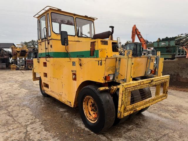 Hamm GRW 15 - Gummihjuls vals: bilde 2 Hamm GRW 15 - Gummihjuls vals: bilde 2