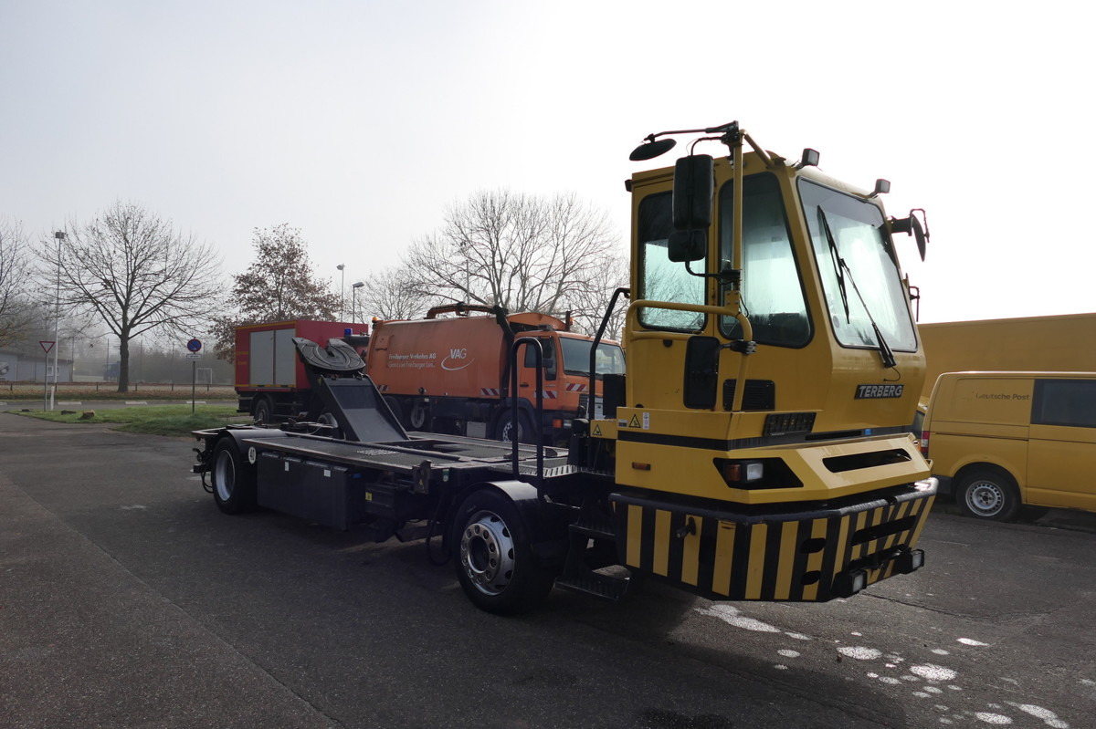 BC 182 Kamag Wiesel WBH 25 Umsetzfahrzeug - Container-transport/ Vekselflak lastebil: bilde 4 BC 182 Kamag Wiesel WBH 25 Umsetzfahrzeug - Container-transport/ Vekselflak lastebil: bilde 4