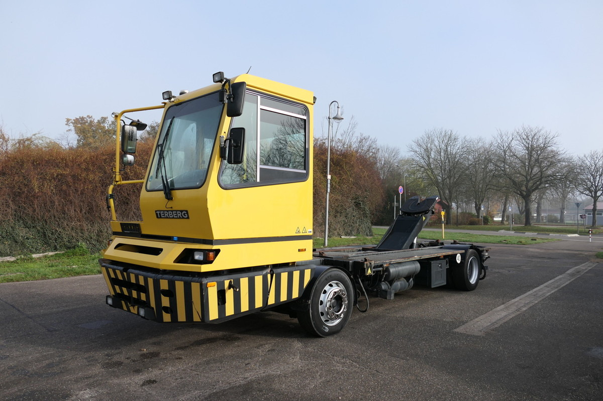 BC 182 Kamag Wiesel WBH 25 Umsetzfahrzeug - Container-transport/ Vekselflak lastebil: bilde 3 BC 182 Kamag Wiesel WBH 25 Umsetzfahrzeug - Container-transport/ Vekselflak lastebil: bilde 3