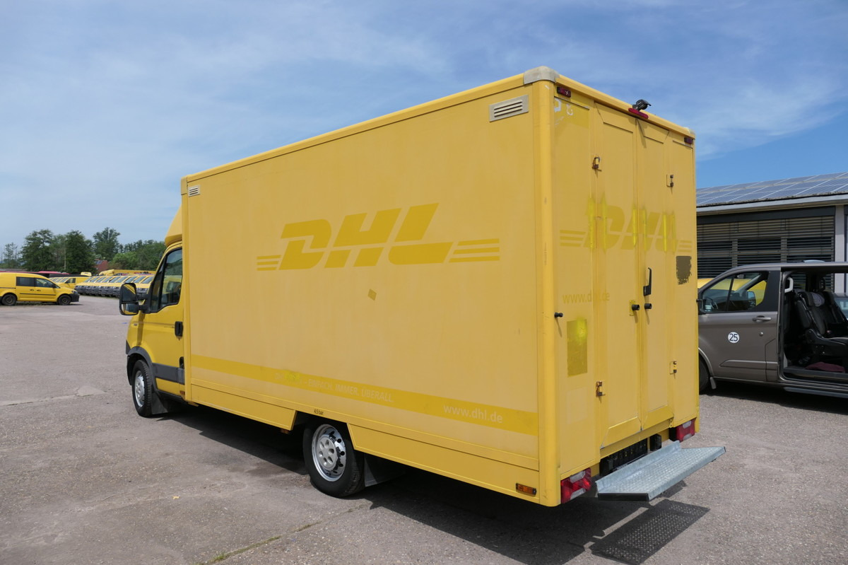 IVECO Daily 35 S11 C30C AUTOMATIK KAMERA Regale LUFT D - Varebil med skap: bilde 4 IVECO Daily 35 S11 C30C AUTOMATIK KAMERA Regale LUFT D - Varebil med skap: bilde 4