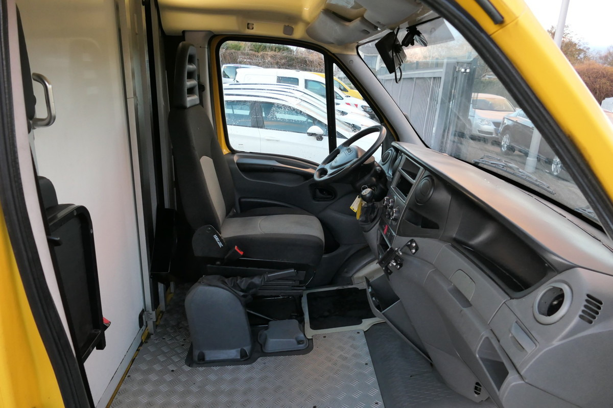 IVECO Daily 35 S11 C30C AUTOMATIK KAMERA Regale LUFT D - Varebil med skap: bilde 5 IVECO Daily 35 S11 C30C AUTOMATIK KAMERA Regale LUFT D - Varebil med skap: bilde 5
