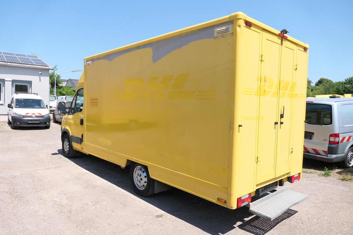 IVECO Daily 35 S11 C30C AUTOMATIK KAMERA Regale LUFT D - Varebil med skap: bilde 4 IVECO Daily 35 S11 C30C AUTOMATIK KAMERA Regale LUFT D - Varebil med skap: bilde 4