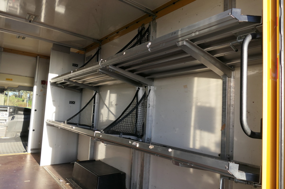 Varebil med skap IVECO Daily 35 S11 C30C AUTOMATIK KAMERA Regale LUFT D: bilde 8 Varebil med skap IVECO Daily 35 S11 C30C AUTOMATIK KAMERA Regale LUFT D: bilde 8