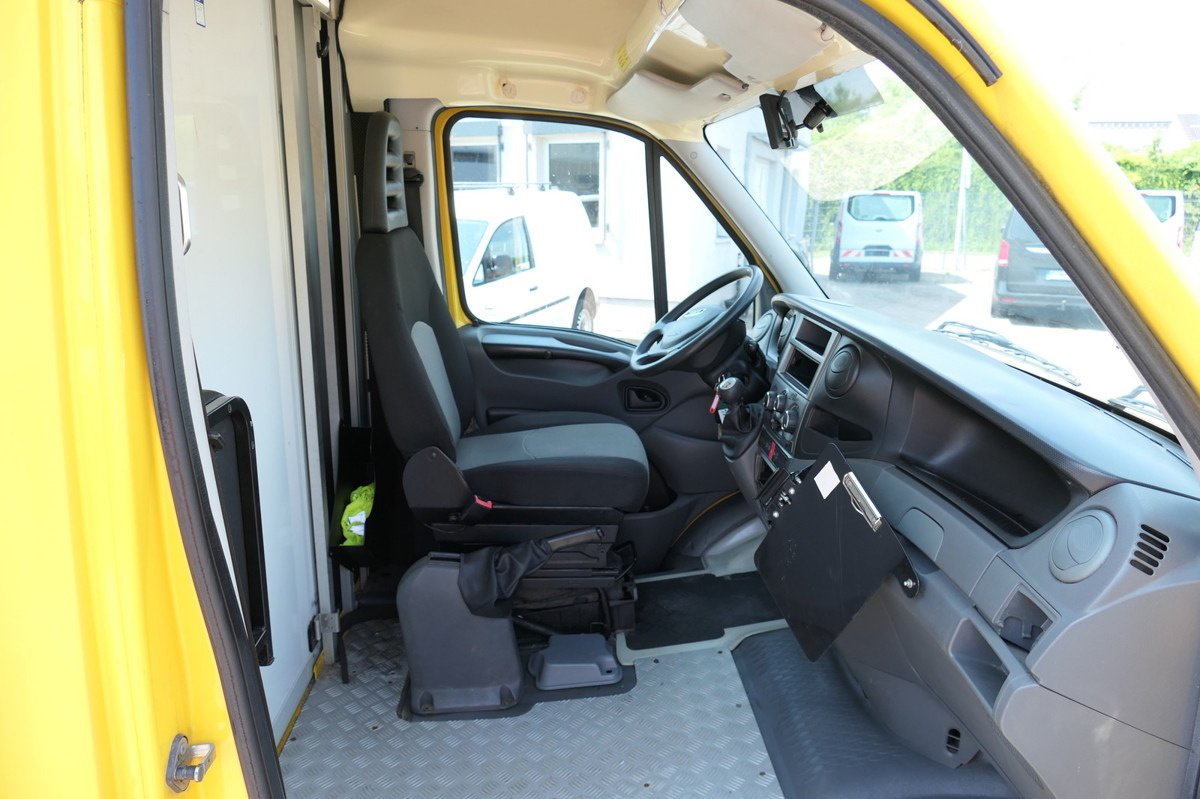IVECO Daily 35 S11 C30C AUTOMATIK KAMERA Regale LUFT D - Varebil med skap: bilde 5 IVECO Daily 35 S11 C30C AUTOMATIK KAMERA Regale LUFT D - Varebil med skap: bilde 5