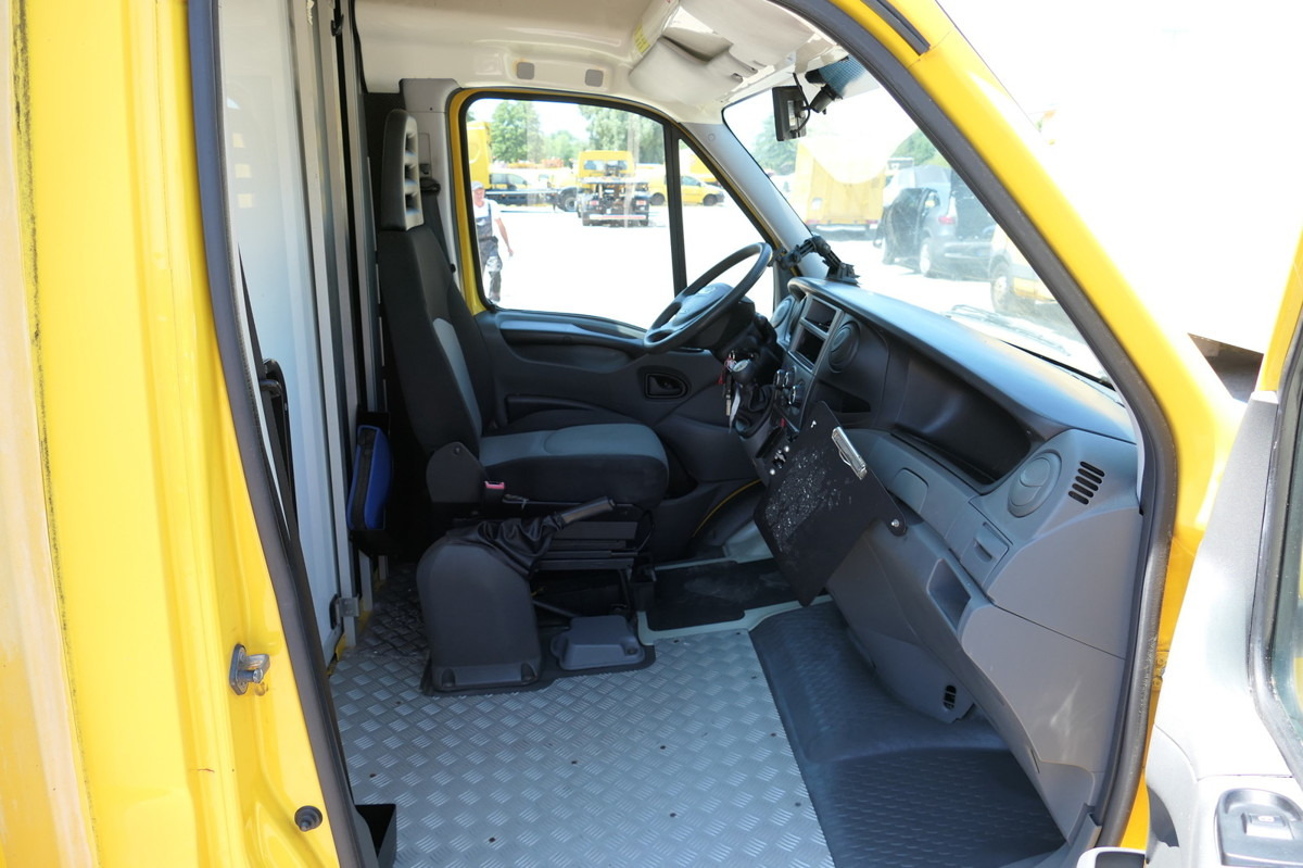 IVECO Daily 35 S11 C30C AUTOMATIK KAMERA Regale LUFT D - Varebil med skap: bilde 5 IVECO Daily 35 S11 C30C AUTOMATIK KAMERA Regale LUFT D - Varebil med skap: bilde 5