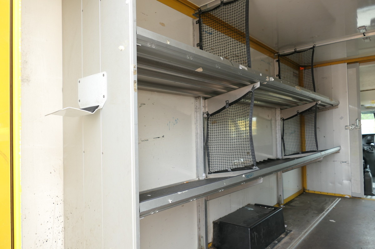 Varebil med skap IVECO Daily 35 S11 C30C AUTOMATIK KAMERA Regale LUFT D: bilde 7