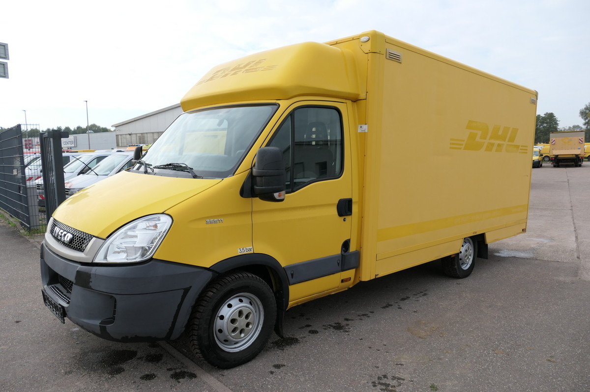 IVECO Daily 35 S11 C30C AUTOMATIK KAMERA Regale LUFT - Varebil med skap: bilde 1 IVECO Daily 35 S11 C30C AUTOMATIK KAMERA Regale LUFT - Varebil med skap: bilde 1