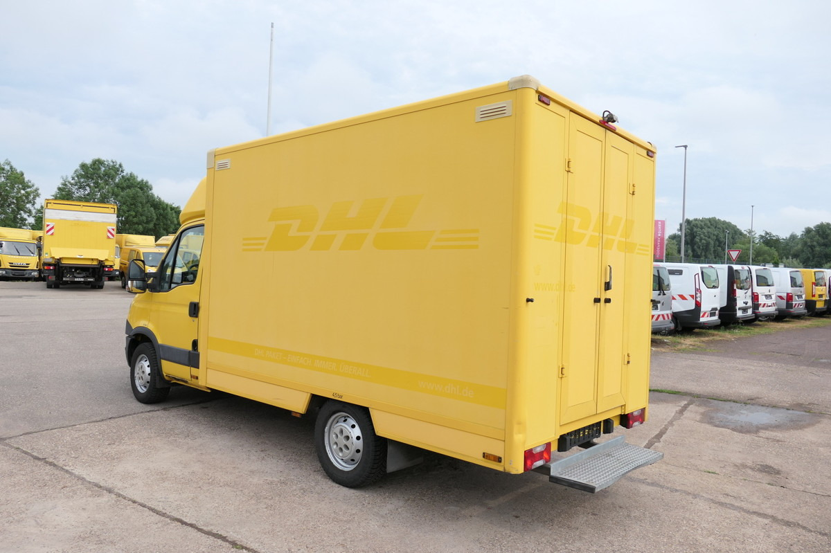 IVECO Daily 35 S11 C30C Kurz AUTOMATIK KAMERA Regale L - Varebil med skap: bilde 3 IVECO Daily 35 S11 C30C Kurz AUTOMATIK KAMERA Regale L - Varebil med skap: bilde 3